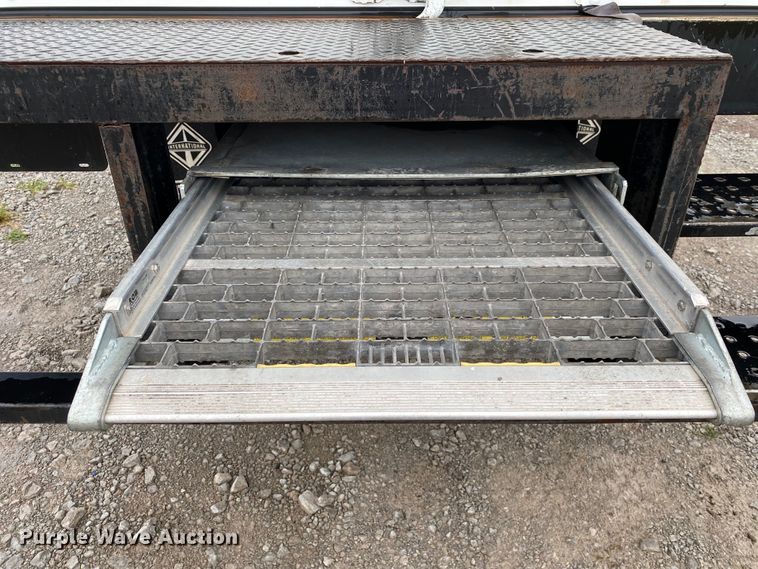 image for item JU9306 2014 International DuraStar 4300  refrigerated truck