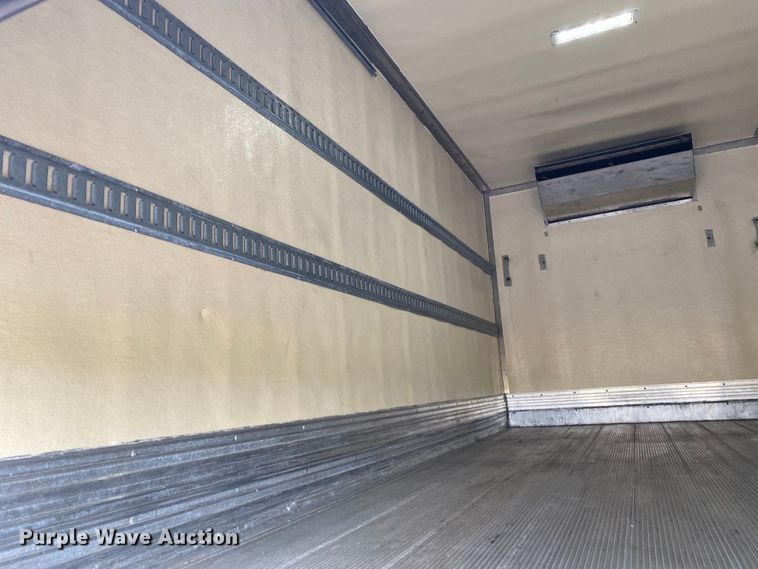 image for item JU9306 2014 International DuraStar 4300  refrigerated truck