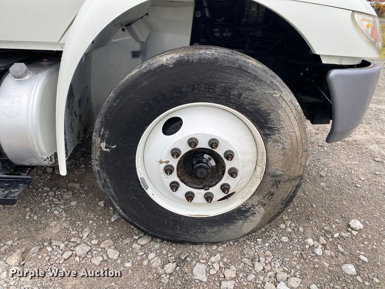 image for item JU9306 2014 International DuraStar 4300  refrigerated truck