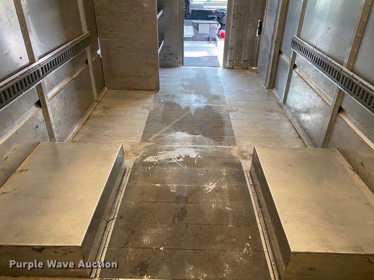 image for item JU9309 2007 Freightliner MT45  delivery truck