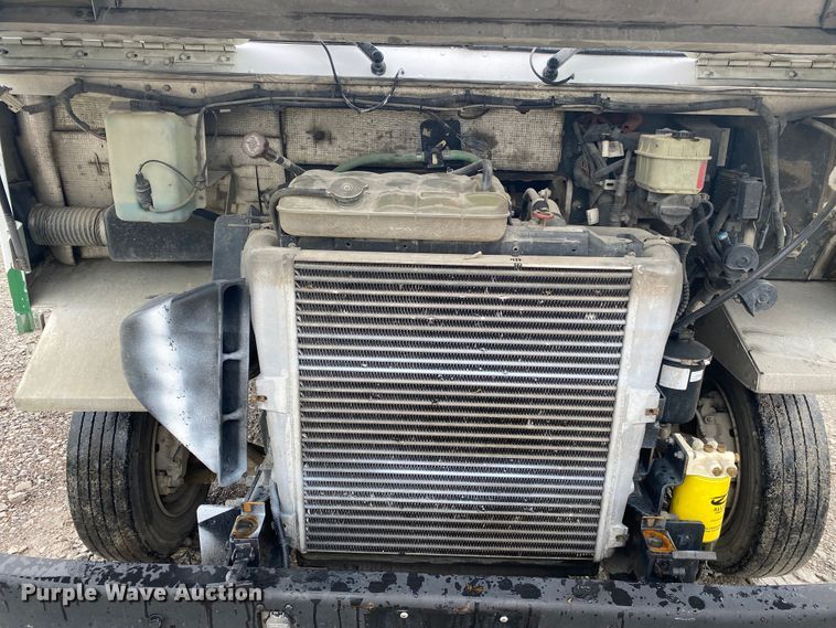 image for item JU9309 2007 Freightliner MT45  delivery truck