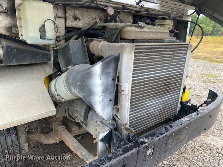 image for item JU9309 2007 Freightliner MT45  delivery truck