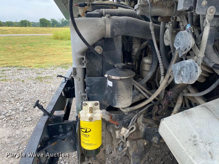 image for item JU9309 2007 Freightliner MT45  delivery truck