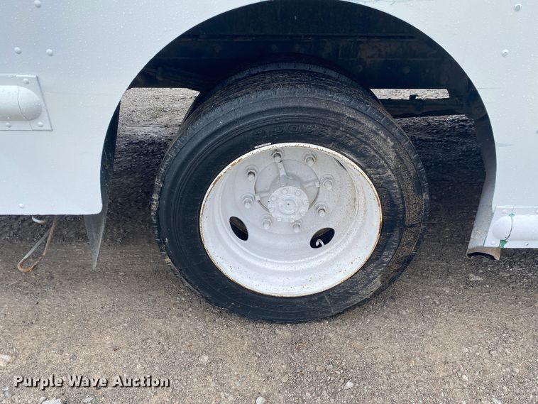 image for item JU9309 2007 Freightliner MT45  delivery truck