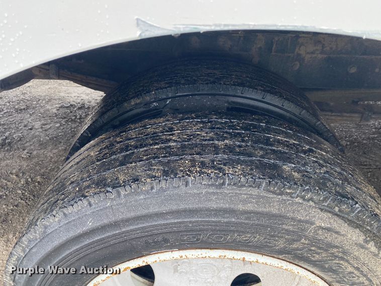 image for item JU9309 2007 Freightliner MT45  delivery truck