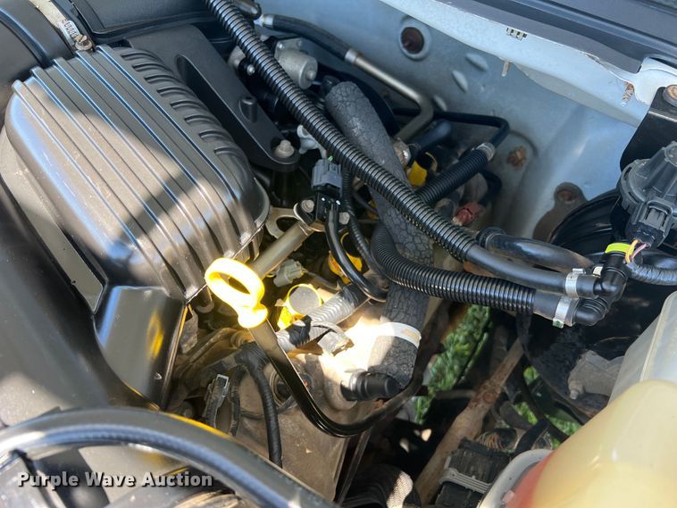 image for item JU9892 2009 Ford F350 Super Duty XL  SuperCab utility bed pickup truck