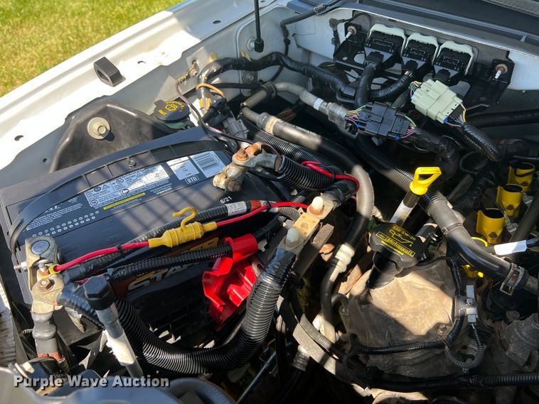 image for item JU9892 2009 Ford F350 Super Duty XL  SuperCab utility bed pickup truck