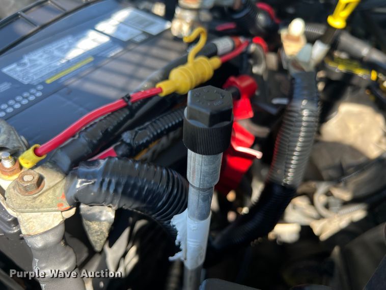 image for item JU9892 2009 Ford F350 Super Duty XL  SuperCab utility bed pickup truck