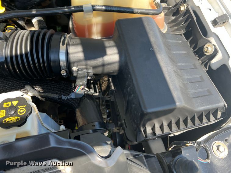 image for item JU9892 2009 Ford F350 Super Duty XL  SuperCab utility bed pickup truck