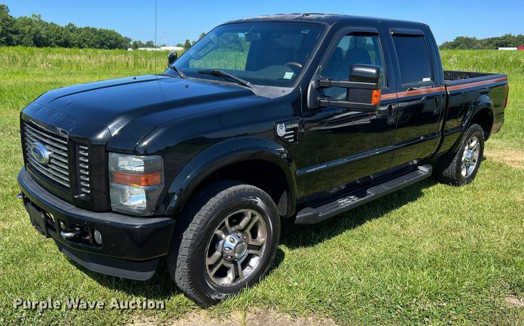 image for item JU9894 2008 Ford F250 Super Duty Harley Davidson  Crew Cab pickup truck