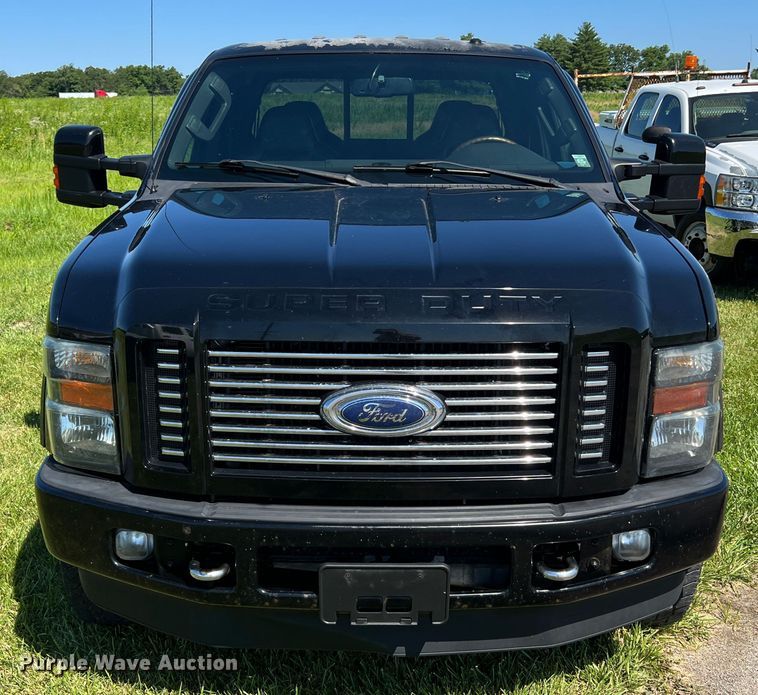 image for item JU9894 2008 Ford F250 Super Duty Harley Davidson  Crew Cab pickup truck