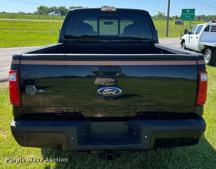 image for item JU9894 2008 Ford F250 Super Duty Harley Davidson  Crew Cab pickup truck