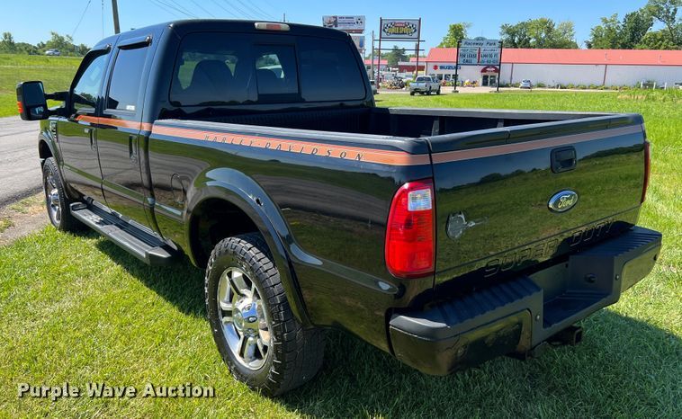 image for item JU9894 2008 Ford F250 Super Duty Harley Davidson  Crew Cab pickup truck