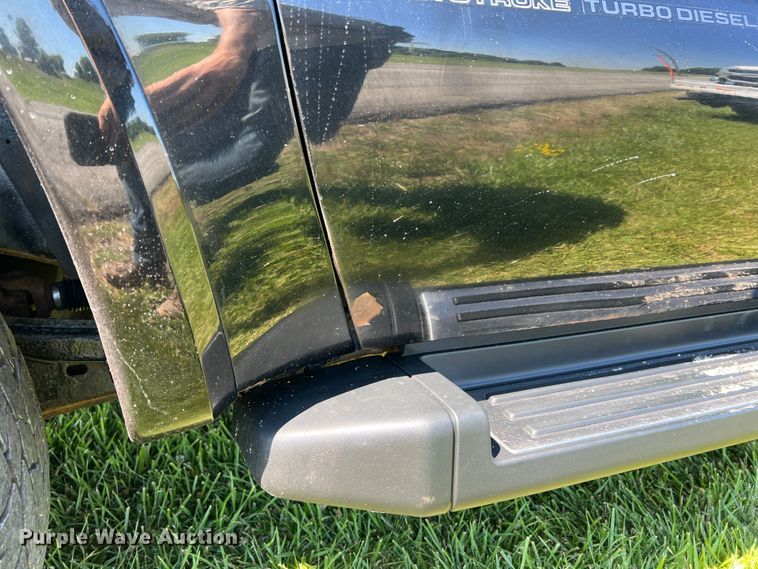 image for item JU9894 2008 Ford F250 Super Duty Harley Davidson  Crew Cab pickup truck