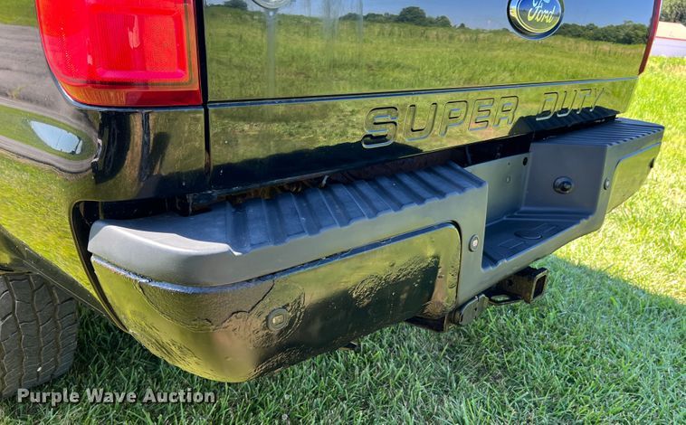 image for item JU9894 2008 Ford F250 Super Duty Harley Davidson  Crew Cab pickup truck