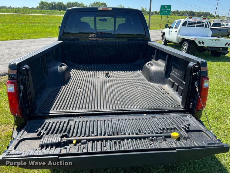 image for item JU9894 2008 Ford F250 Super Duty Harley Davidson  Crew Cab pickup truck