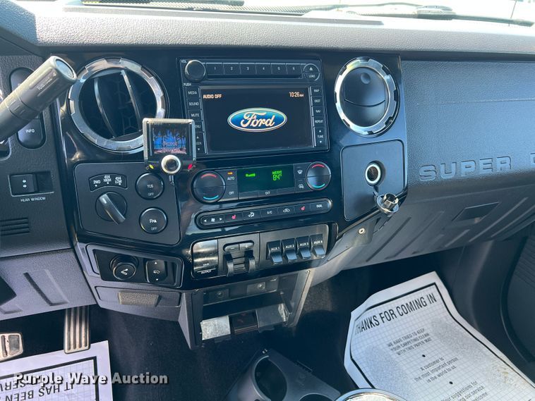 image for item JU9894 2008 Ford F250 Super Duty Harley Davidson  Crew Cab pickup truck