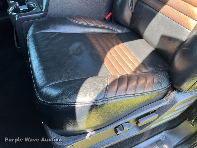 image for item JU9894 2008 Ford F250 Super Duty Harley Davidson  Crew Cab pickup truck