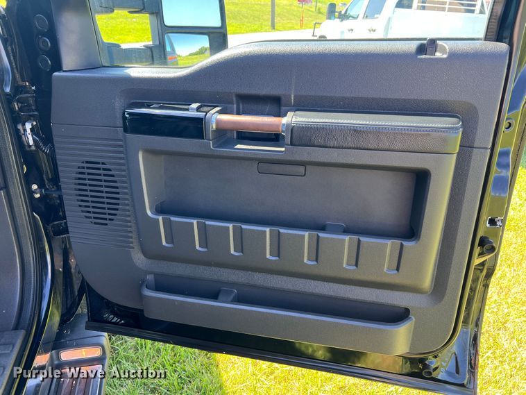 image for item JU9894 2008 Ford F250 Super Duty Harley Davidson  Crew Cab pickup truck