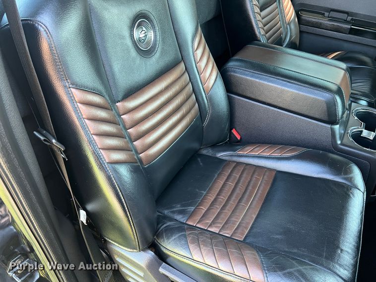 image for item JU9894 2008 Ford F250 Super Duty Harley Davidson  Crew Cab pickup truck