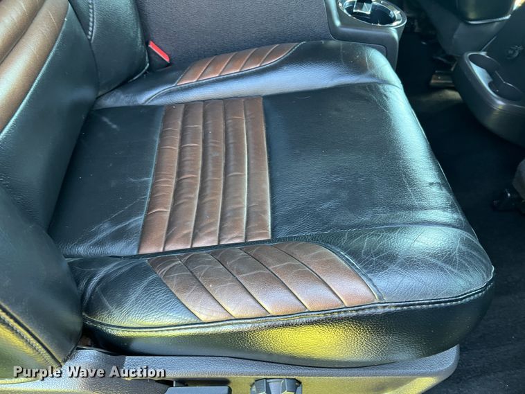 image for item JU9894 2008 Ford F250 Super Duty Harley Davidson  Crew Cab pickup truck