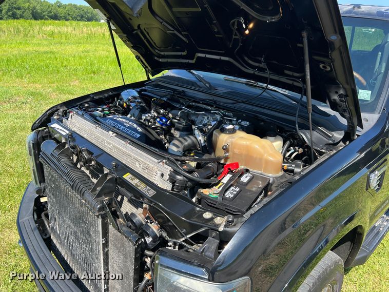 image for item JU9894 2008 Ford F250 Super Duty Harley Davidson  Crew Cab pickup truck