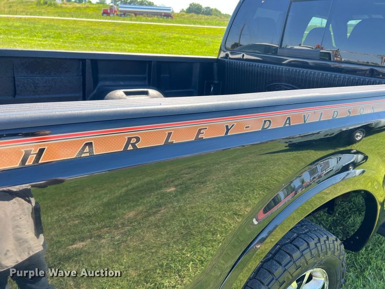 image for item JU9894 2008 Ford F250 Super Duty Harley Davidson  Crew Cab pickup truck