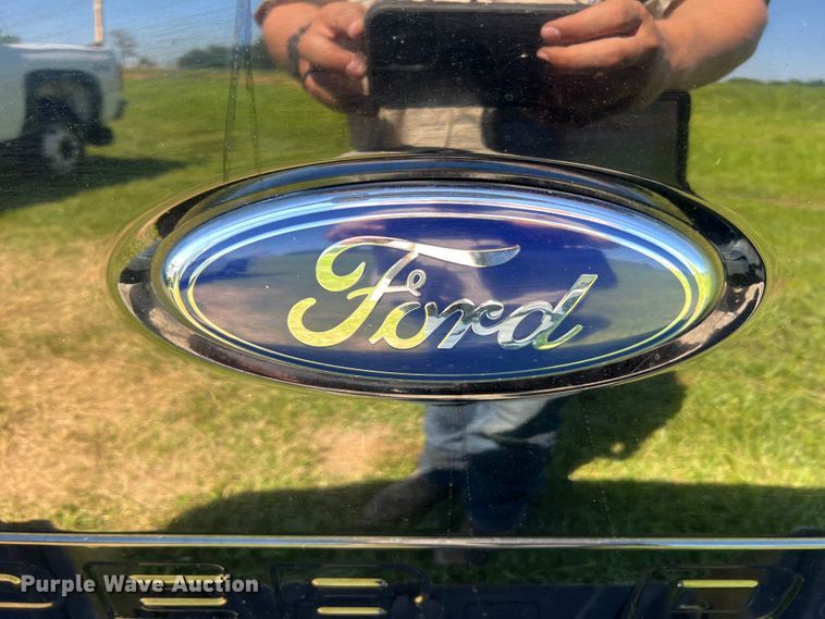 image for item JU9894 2008 Ford F250 Super Duty Harley Davidson  Crew Cab pickup truck