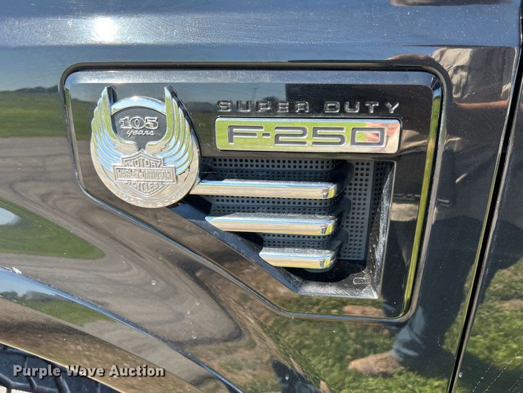 image for item JU9894 2008 Ford F250 Super Duty Harley Davidson  Crew Cab pickup truck