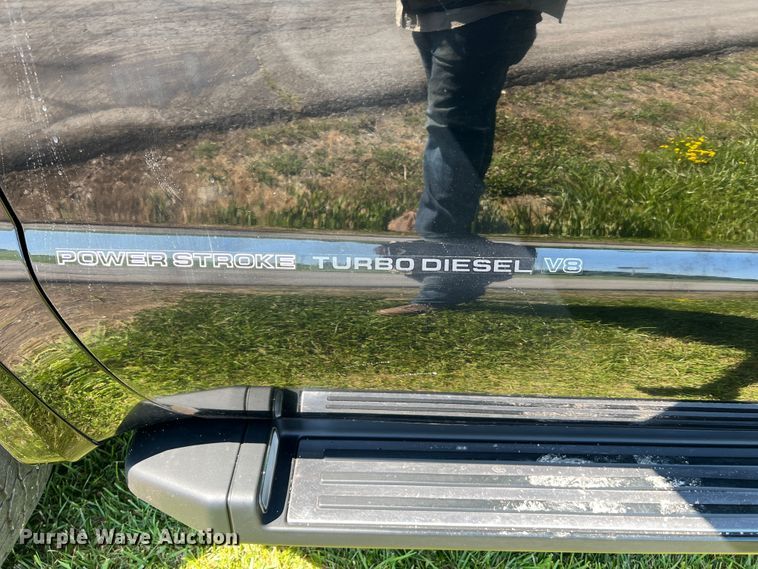 image for item JU9894 2008 Ford F250 Super Duty Harley Davidson  Crew Cab pickup truck