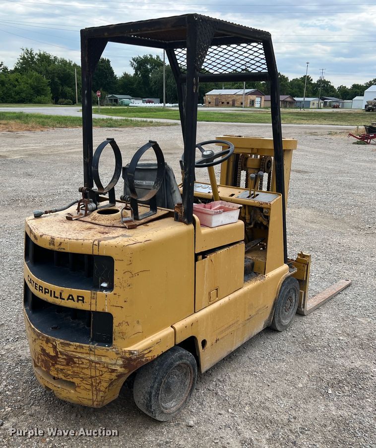 image for item JX9401 Caterpillar 150B  forklift