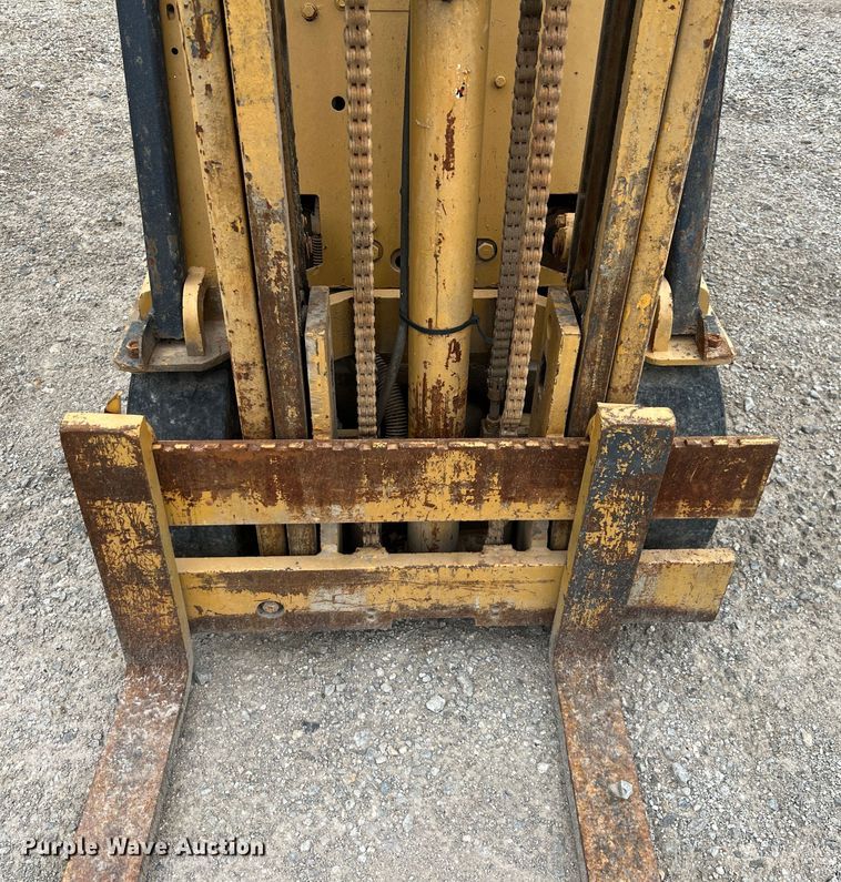 image for item JX9401 Caterpillar 150B  forklift