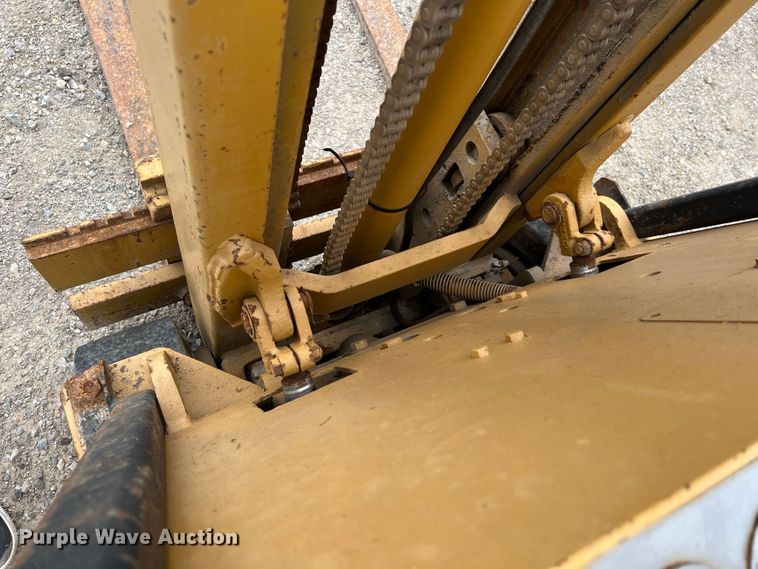 image for item JX9401 Caterpillar 150B  forklift