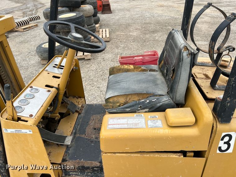 image for item JX9401 Caterpillar 150B  forklift