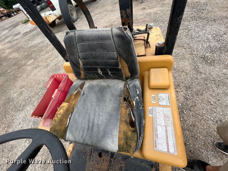 image for item JX9401 Caterpillar 150B  forklift