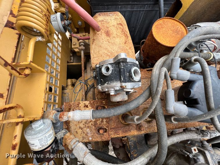 image for item JX9401 Caterpillar 150B  forklift