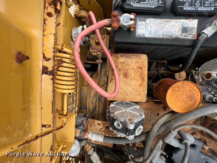 image for item JX9401 Caterpillar 150B  forklift