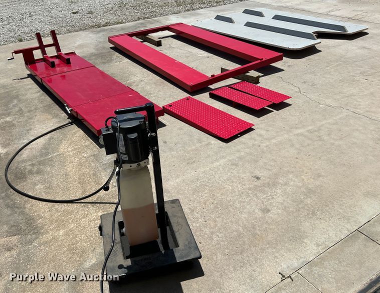 image for item JX9439 Motorcycle/ATV lift