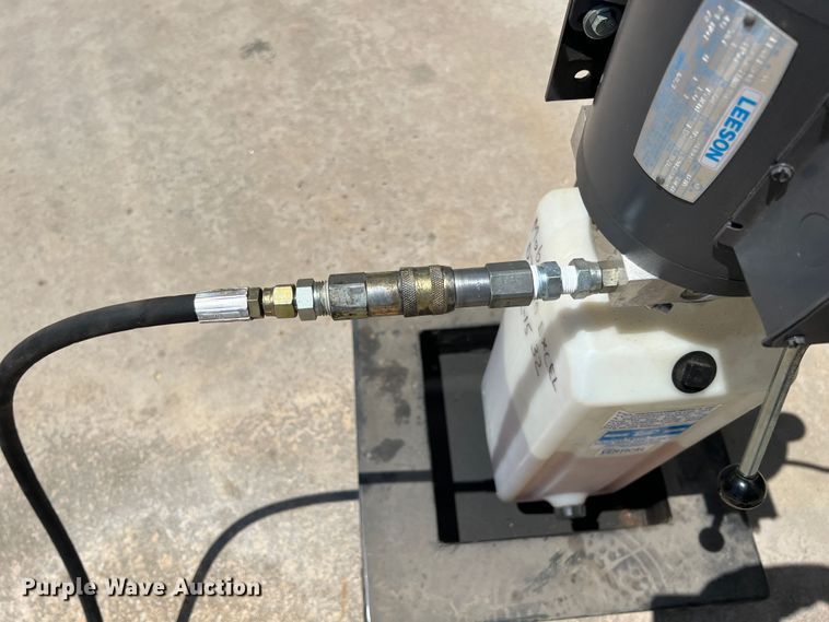 image for item JX9439 Motorcycle/ATV lift