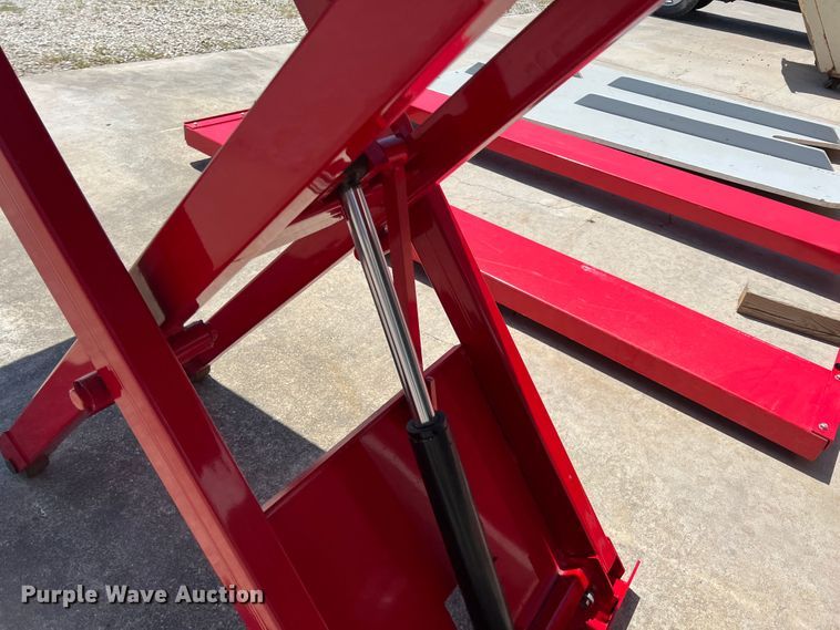 image for item JX9439 Motorcycle/ATV lift