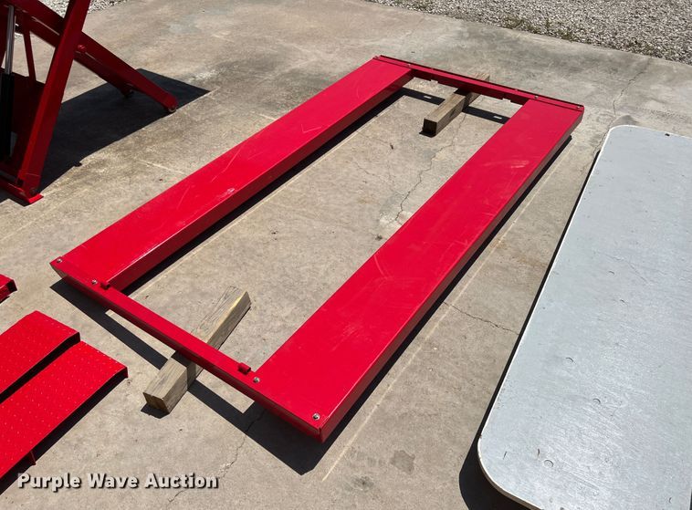 image for item JX9439 Motorcycle/ATV lift