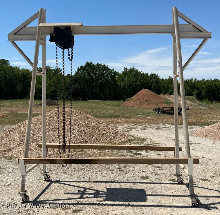 image for item JX9449 A-frame hoist