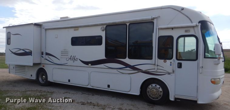 image for item KA9333 2002 Freightliner  RV