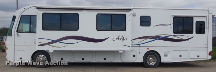 image for item KA9333 2002 Freightliner  RV