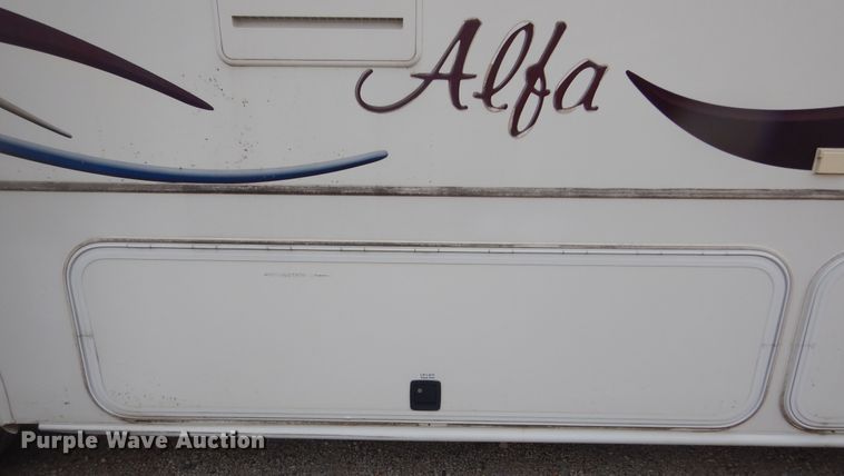 image for item KA9333 2002 Freightliner  RV