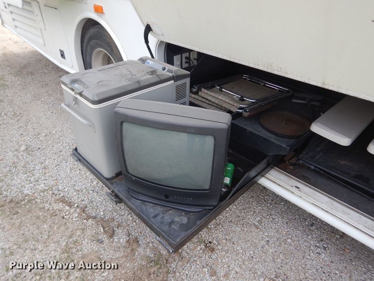 image for item KA9333 2002 Freightliner  RV