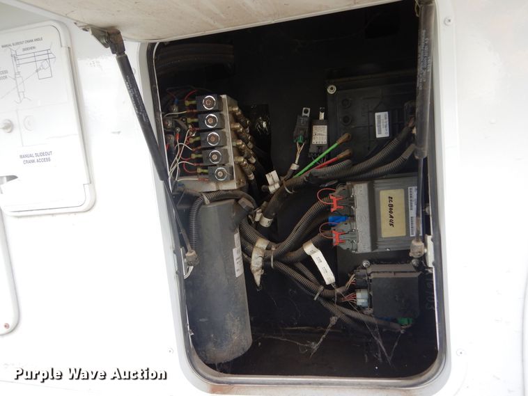 image for item KA9333 2002 Freightliner  RV