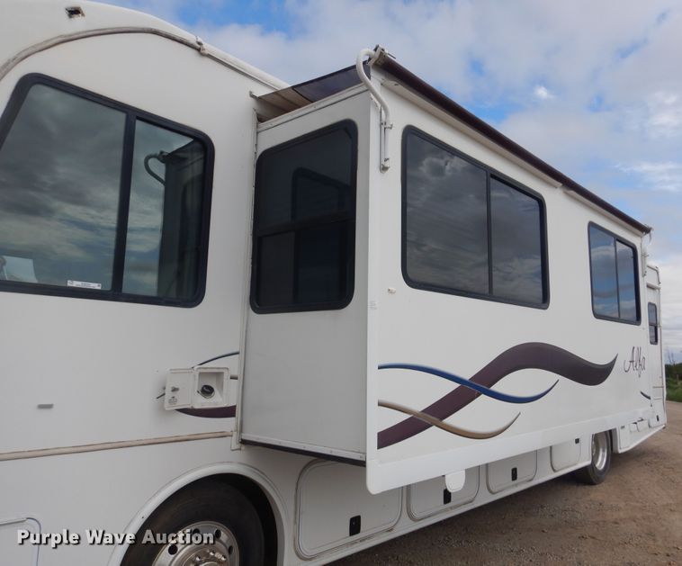 image for item KA9333 2002 Freightliner  RV