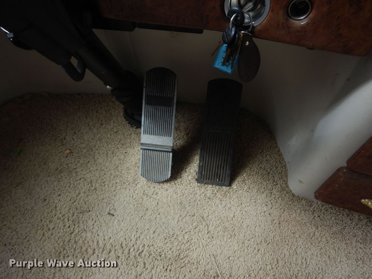 image for item KA9333 2002 Freightliner  RV