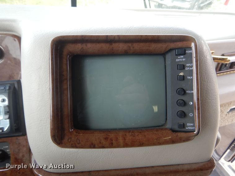 image for item KA9333 2002 Freightliner  RV